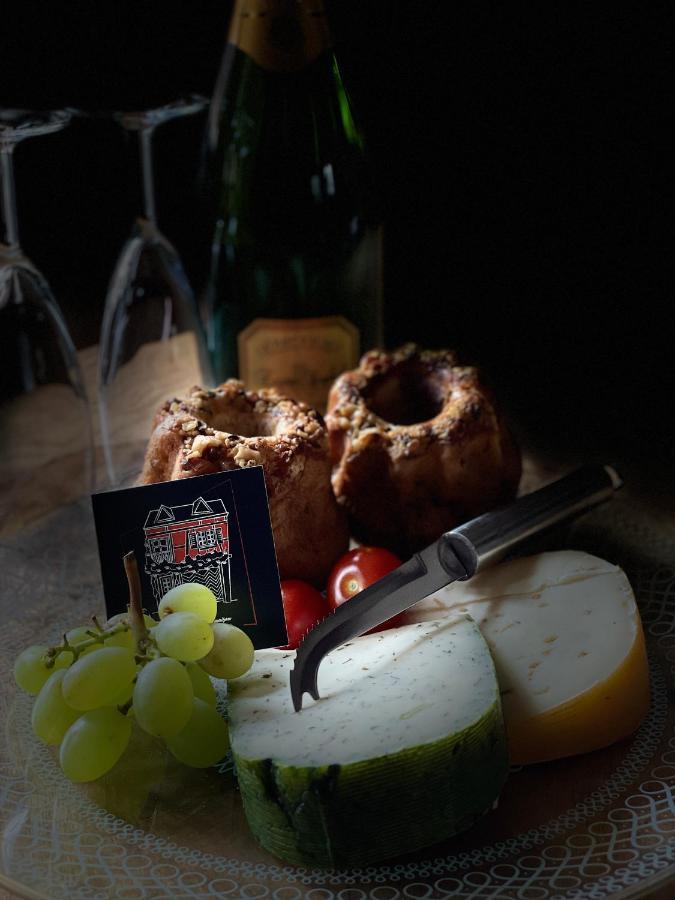 La Maison Rouge Au Coeur De La Ville. 리크위르 외부 사진